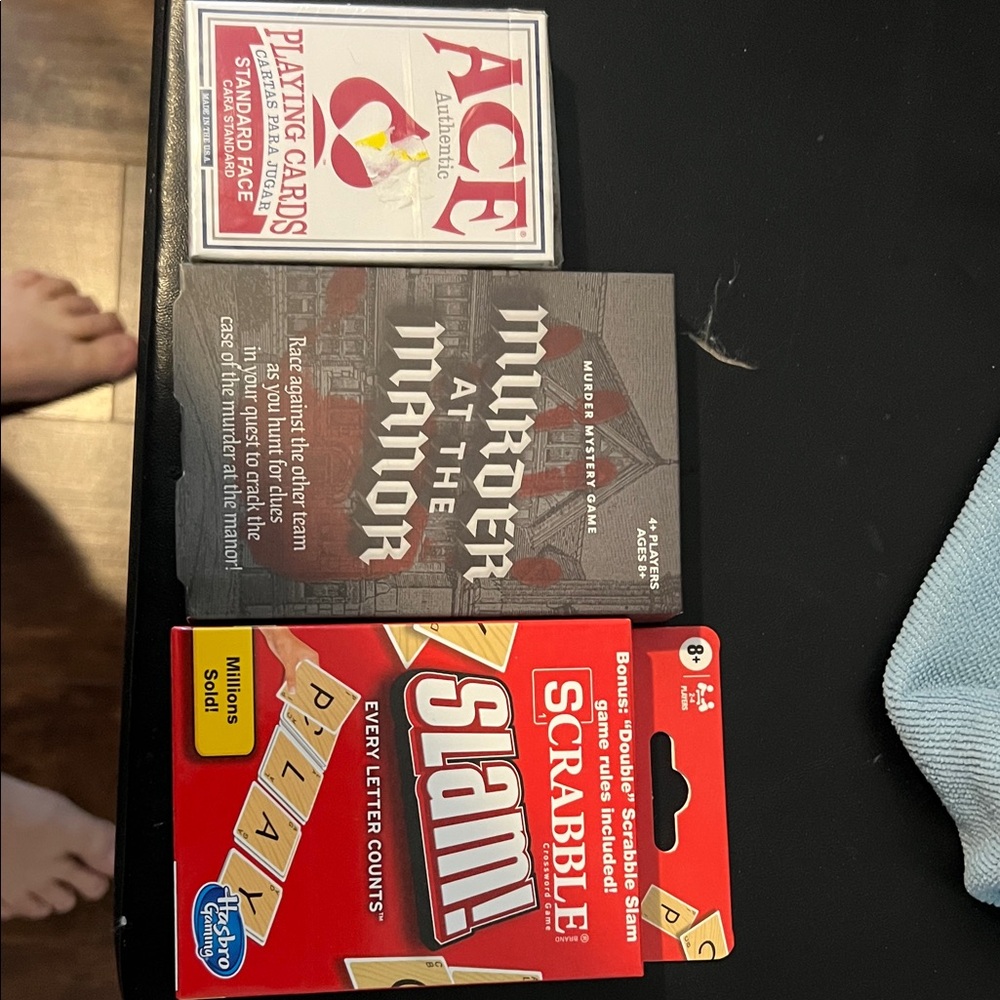 Hasbro Scrabble Slam Card Game - Red and Yellow